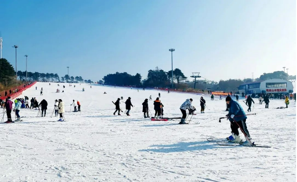 沈阳棋盘山滑雪场2024开放日期+门票收费+游玩攻略