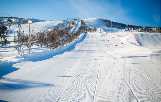 赤峰道谷南山滑雪場