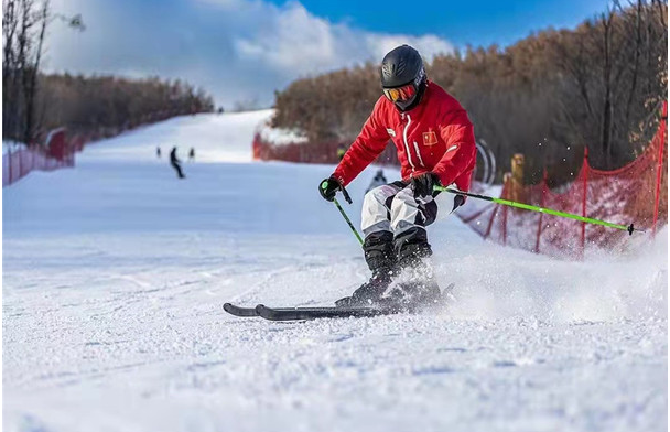 吉林吉雪滑雪場(chǎng)