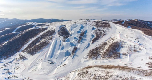 煙臺(tái)南山國(guó)際滑雪場(chǎng)