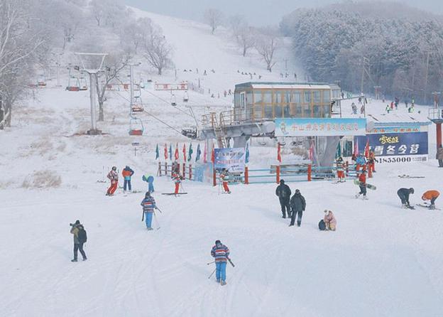2024哈尔滨平山神鹿滑雪场门票购买+雪道介绍+游玩项目