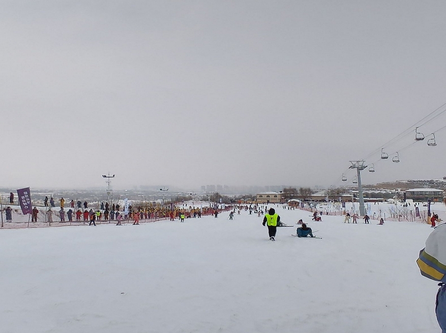 興隆山滑雪場