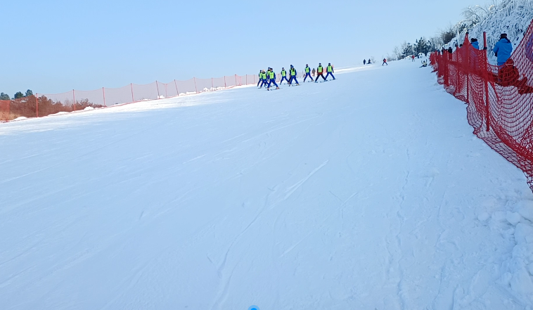 龍缸滑雪場門票/在線購票/團購優惠_龍缸滑雪場門票