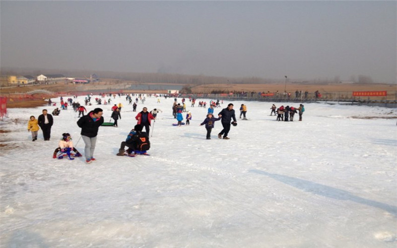 浮來青滑雪場