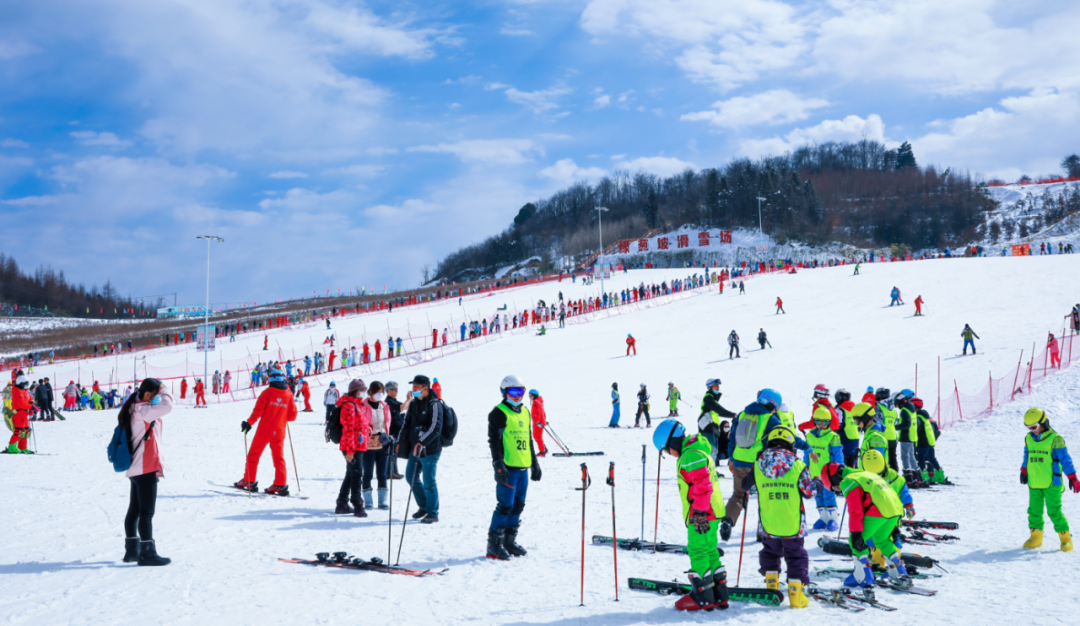 绿葱坡滑雪场介绍图片