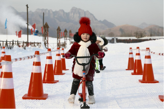 狼牙山滑雪場(chǎng)1.png