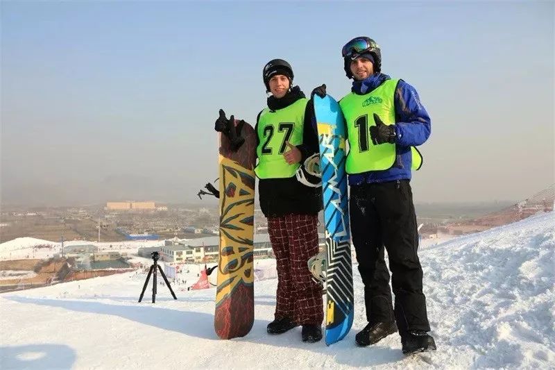 保定狼牙山滑雪场