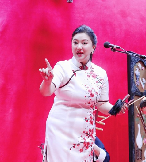 杨杰.jpg