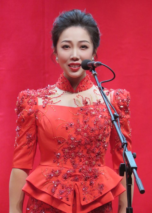 周悦.jpg