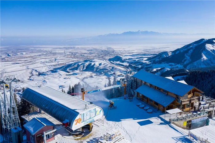 銀峰滑雪場.jpg