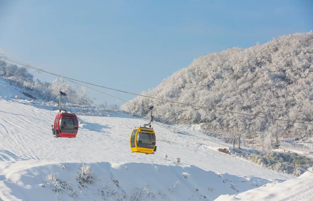 恩施綠蔥坡滑雪場