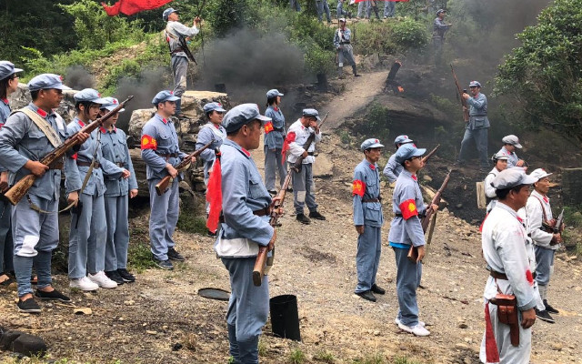 娄山关大捷实景演出图片