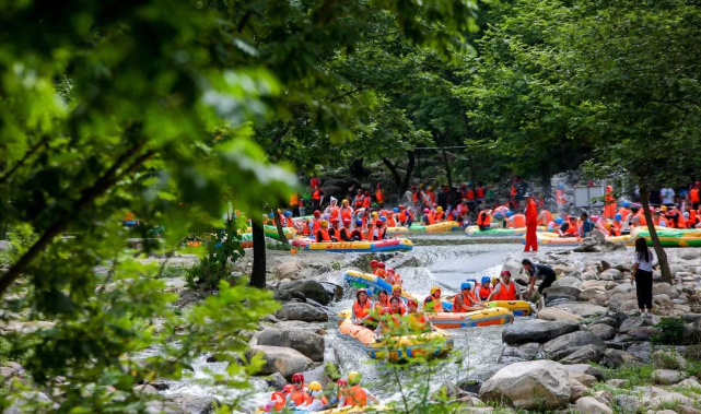 尧山大峡谷漂流