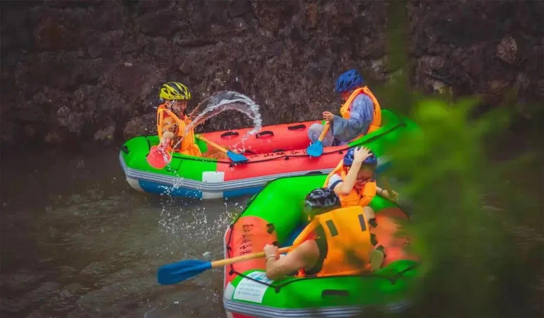 正江山峡谷漂流