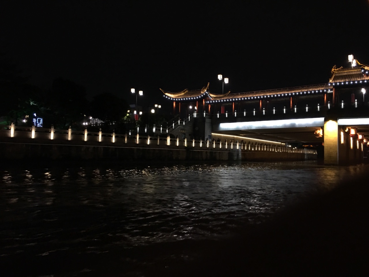 夜游苏州护城河