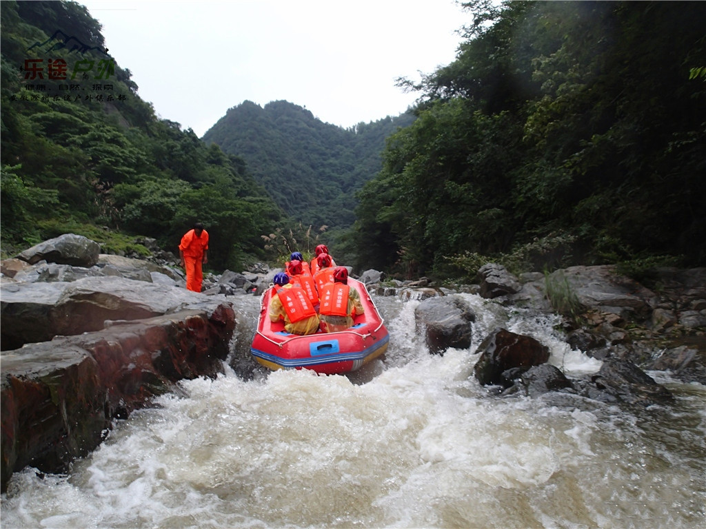 霍山大峡谷漂流.jpg