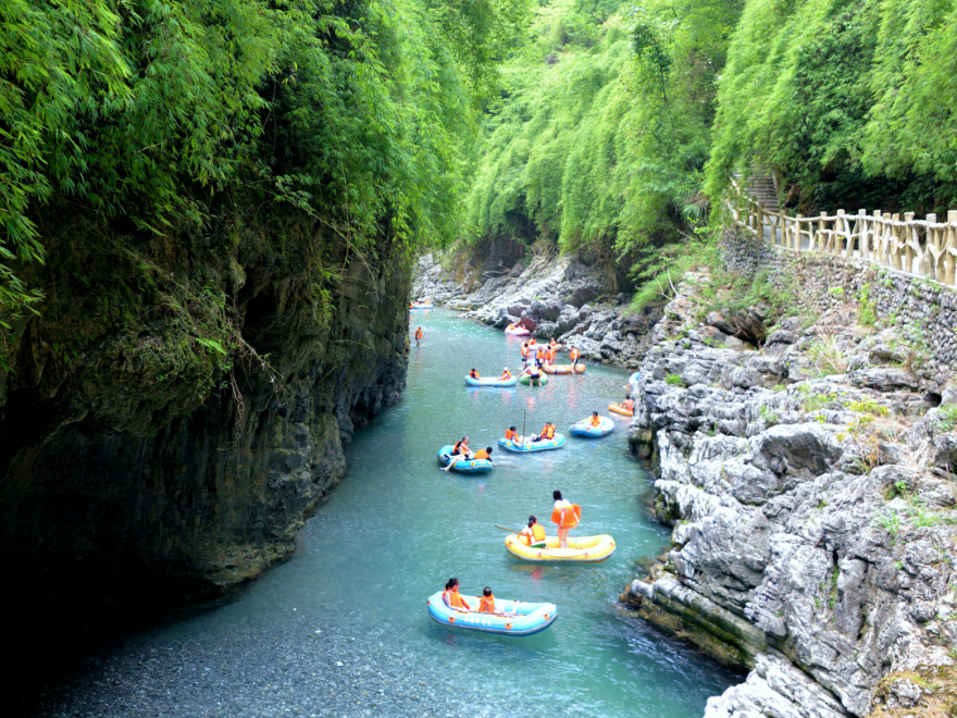 水銀河峽谷漂流風(fēng)景區(qū)