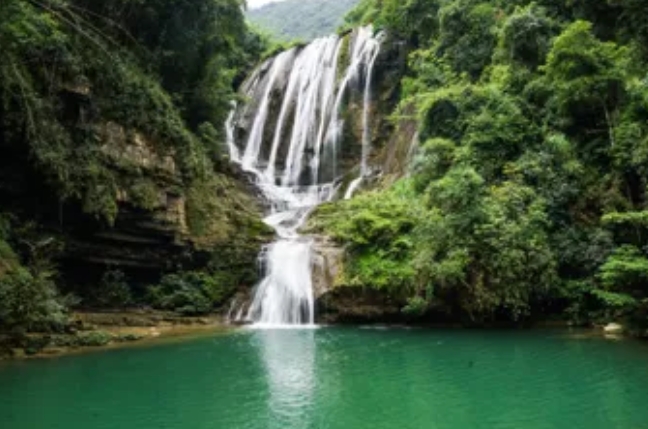 河池牛角寨瀑布景区