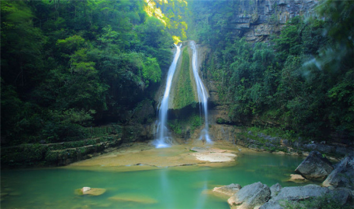 河池牛角寨瀑布景区