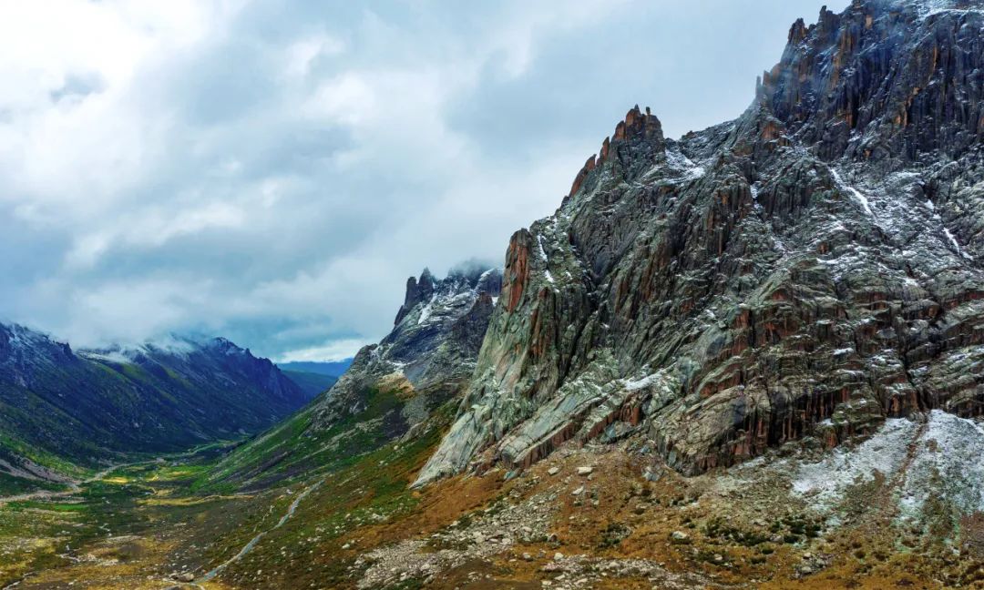 蓮寶葉則石頭山景區(qū)1.jpg