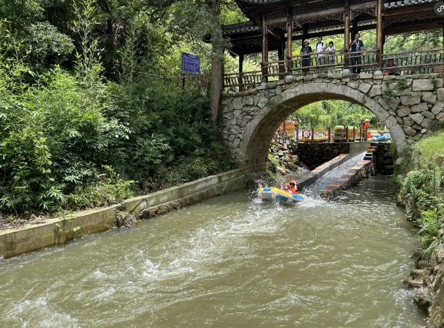 黄山大峡谷探险漂流