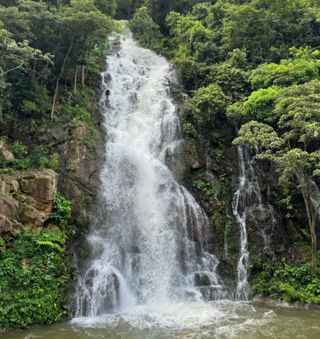 佛山游龍峽漂流1.png