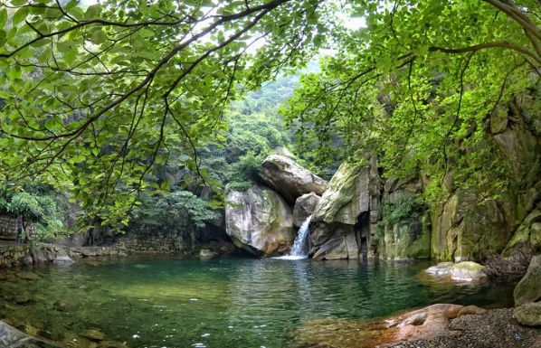 平頂山六羊山通天河