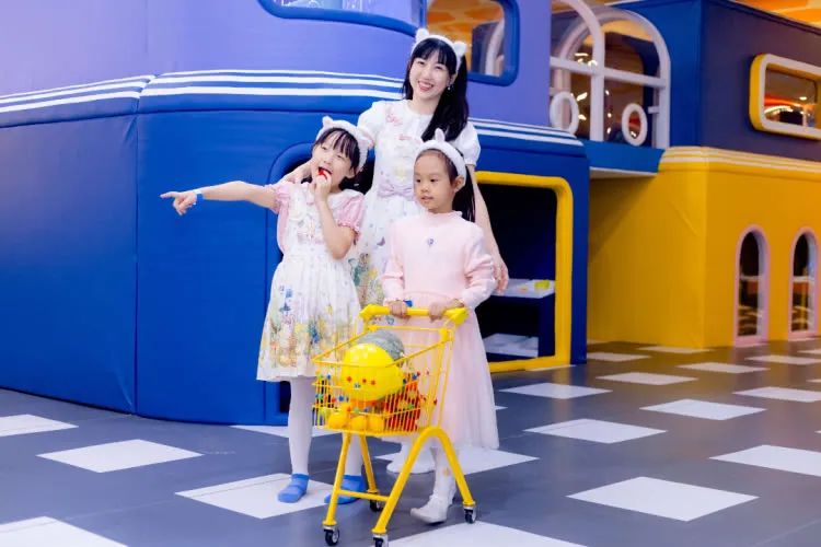 卡洛卡太空森林親子樂園