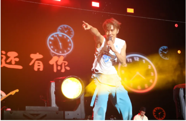 天籁唱将声动郴全明星演唱会