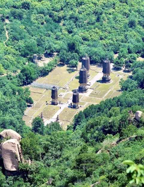 北京銀山塔林風(fēng)景區(qū)