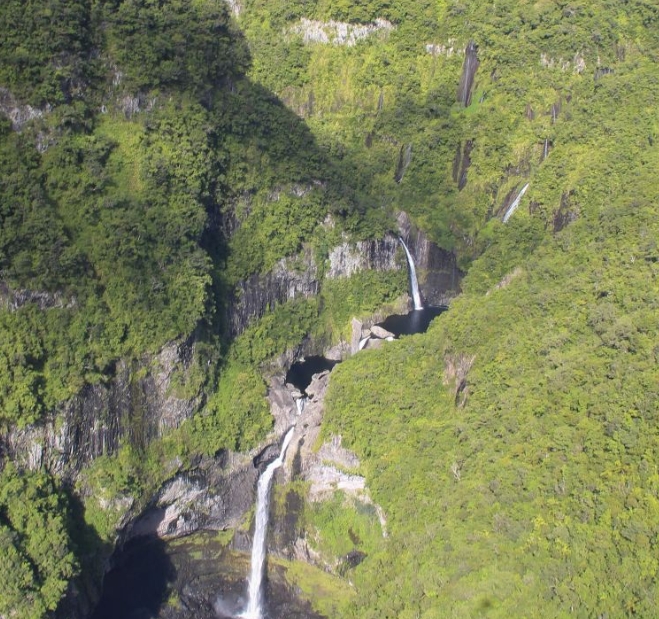 巴中诺水河风景区.png