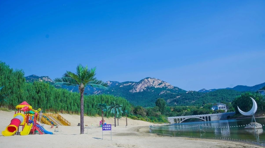 新泰莲花湖景区