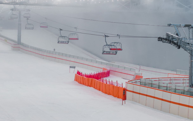 武漢城建熱雪奇跡2.jpg