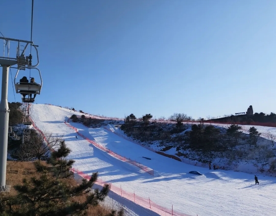 薊洲國(guó)際滑雪場(chǎng)