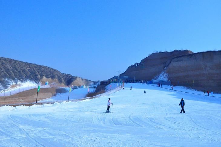 太原采薇莊園滑雪場