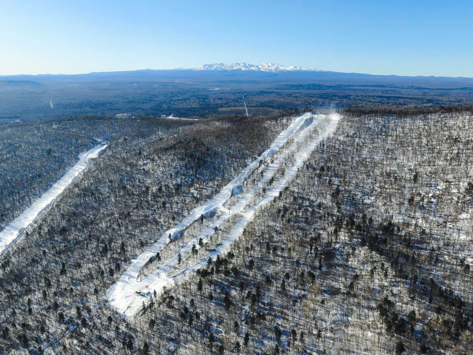 長白山和平滑雪場