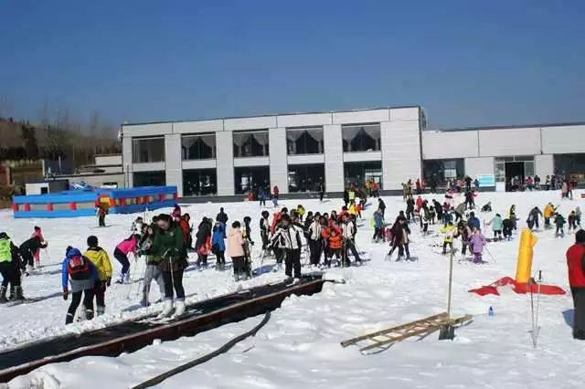 臨沂茶山滑雪場(chǎng)