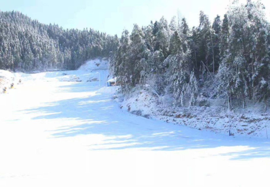 2025紅花尖滑雪度假村門票多少錢(附地址+游玩介紹+營業(yè)時間)