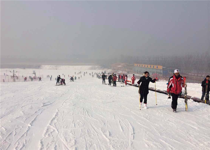 東營龍居桃花島滑雪場1.png