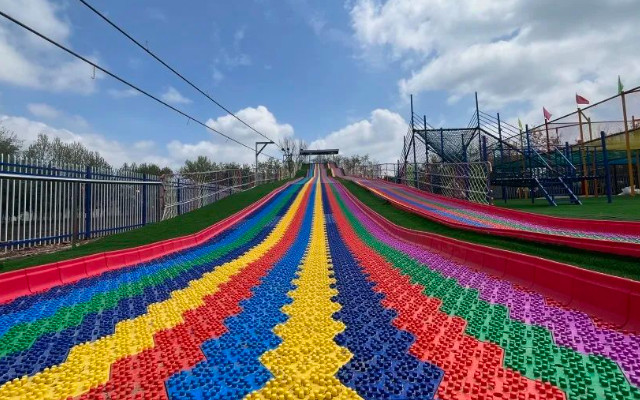 常寧宮無動力彩虹樂園