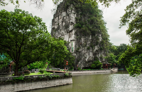 桂林獨(dú)秀峰.jpg