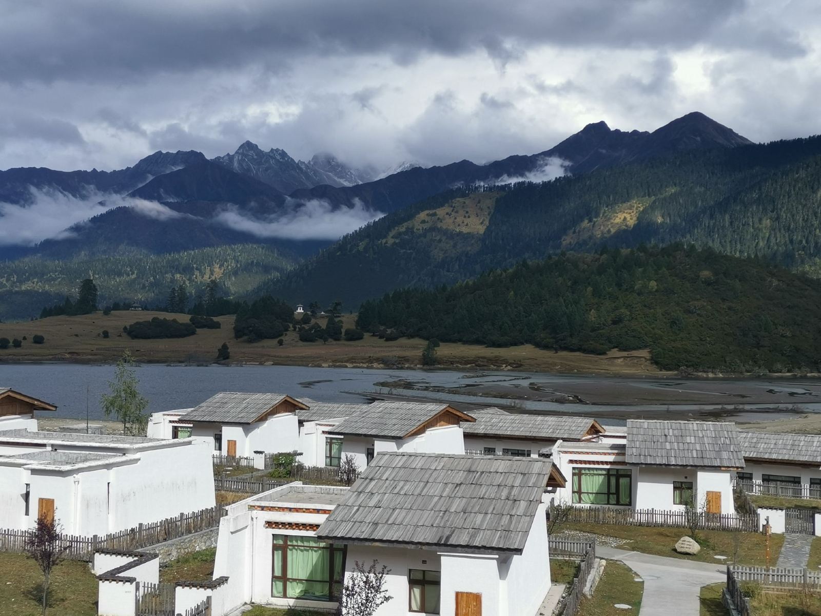 林芝魯朗國際旅游小鎮(zhèn)