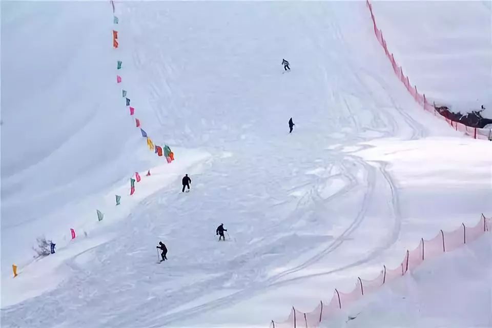 承德元寶山滑雪場