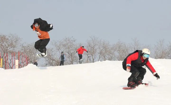 鐵嶺小馬駒滑雪場2.jpg