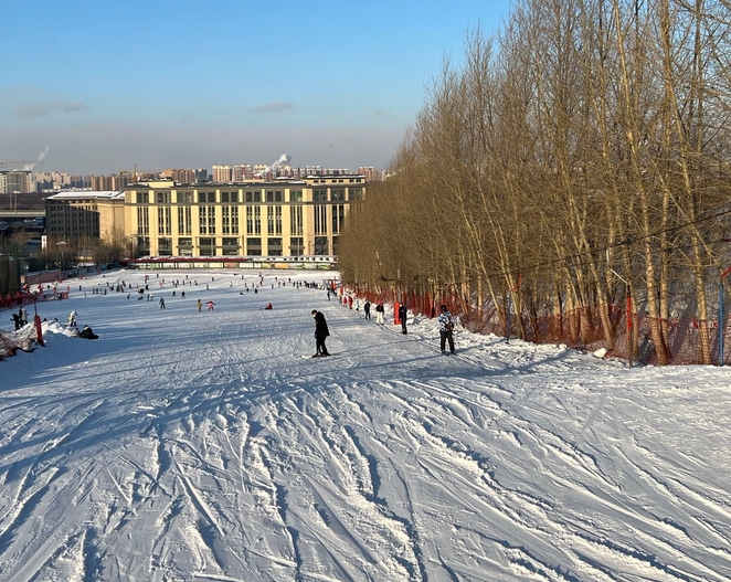 哈爾濱名都滑雪場