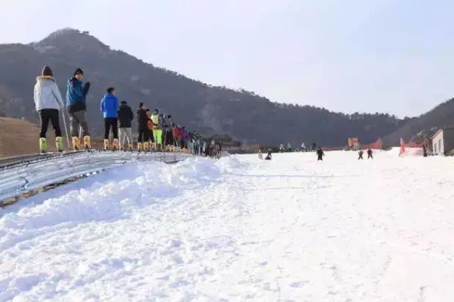 青島月季山冰雪大世界