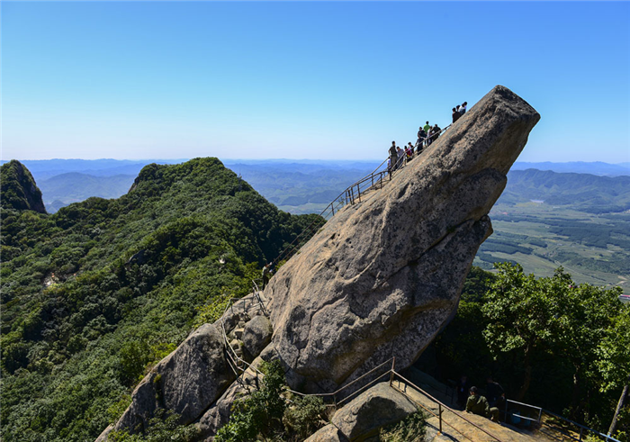 2024丹東鳳凰山景區(qū)及游玩介紹(附門(mén)票價(jià)格+開(kāi)放時(shí)間)