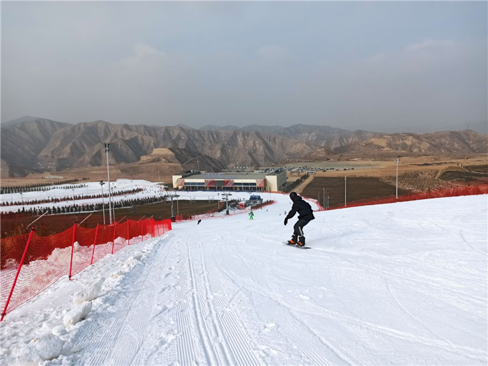 2025蘭州龍山國(guó)際滑雪場(chǎng)門(mén)票多少錢(qián)(附簡(jiǎn)介+營(yíng)業(yè)時(shí)間)