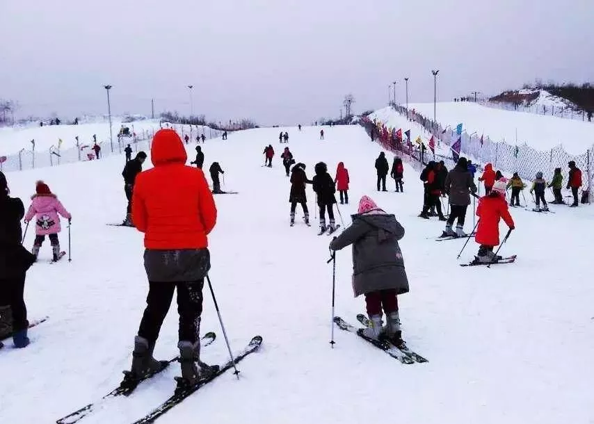 龍安國際滑雪場