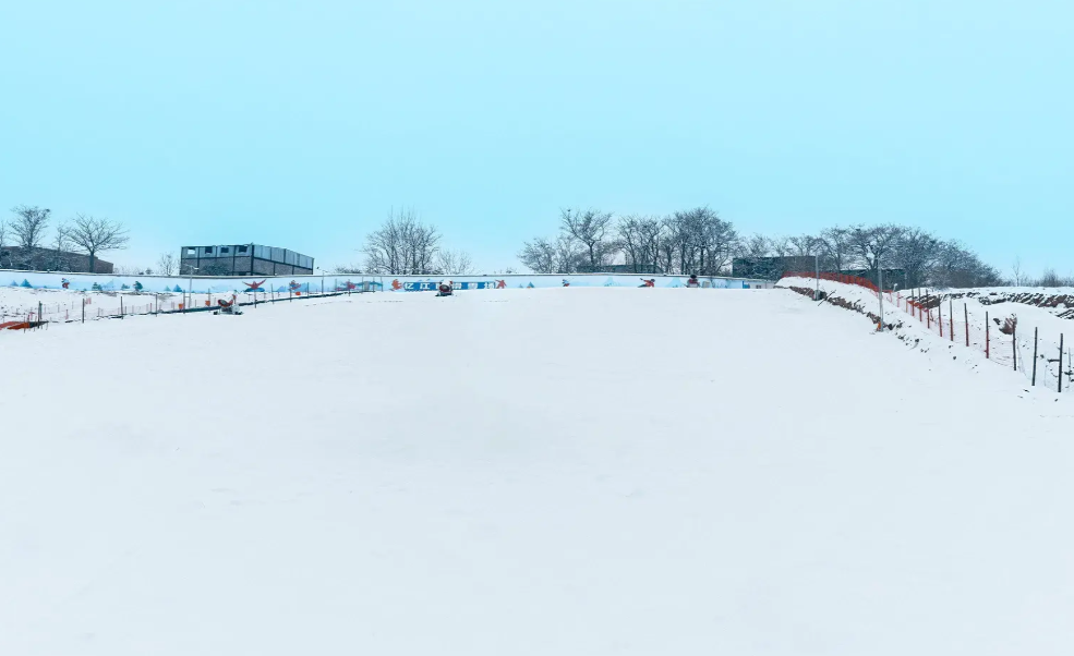 鄭州憶江南滑雪場(chǎng)